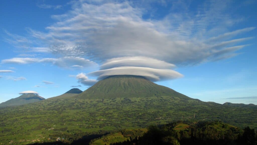 Volcanoes NP